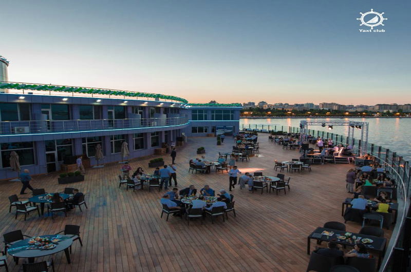 Фотография заведения «Yacht Club»