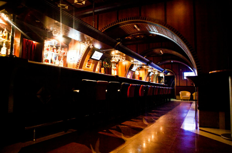 Фотография заведения «INFINITI Bar & Lounge»