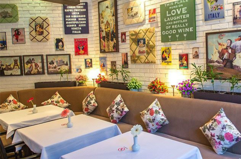 Фотография 3 заведения «Cafe Plaza »
