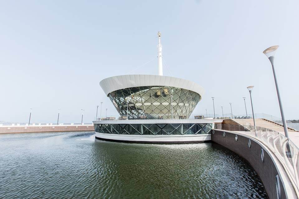 Фотография 1 заведения «Mayak Restaurant »
